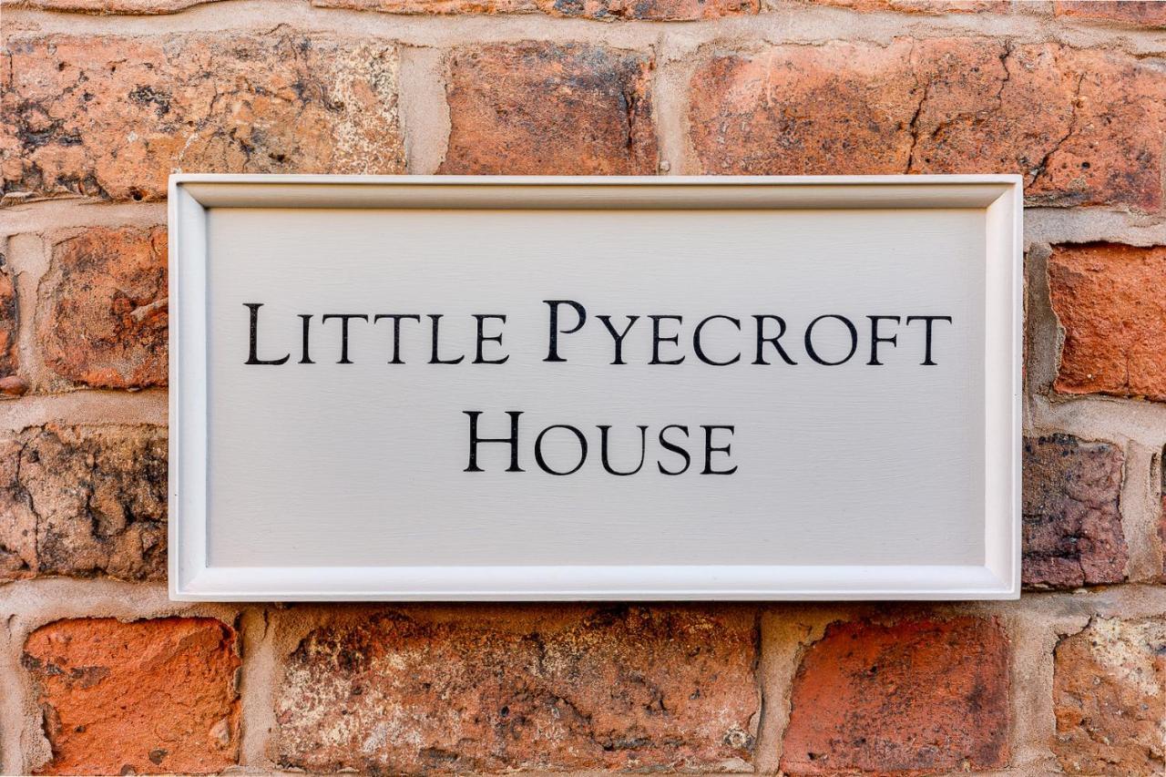*New* Little Pyecroft House, Честер Экстерьер фото